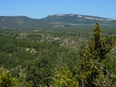 La dent de Retz sur le Plateau des Gras en Ardèche