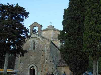 Eglise romane Saint Pierre de Larnas en Ardèche (4)