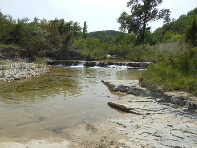 Rivière La Nègue - Ardèche - gîte de groupe la Maison Bleue
