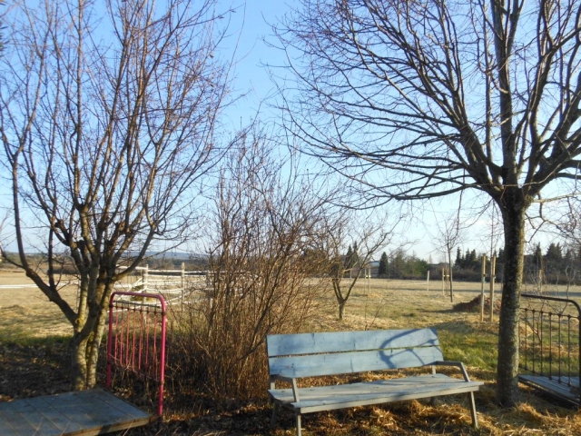 Ciel ardéchois et contemplation une fin de journée hivernale à la Maison Bleue